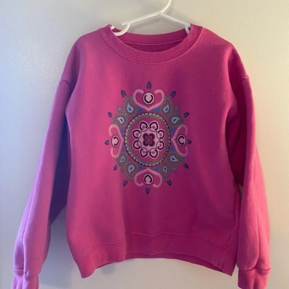 Hanes Girls Pink Sweatshirt with colorful sparkly Mandala Design. Size 7 girls.